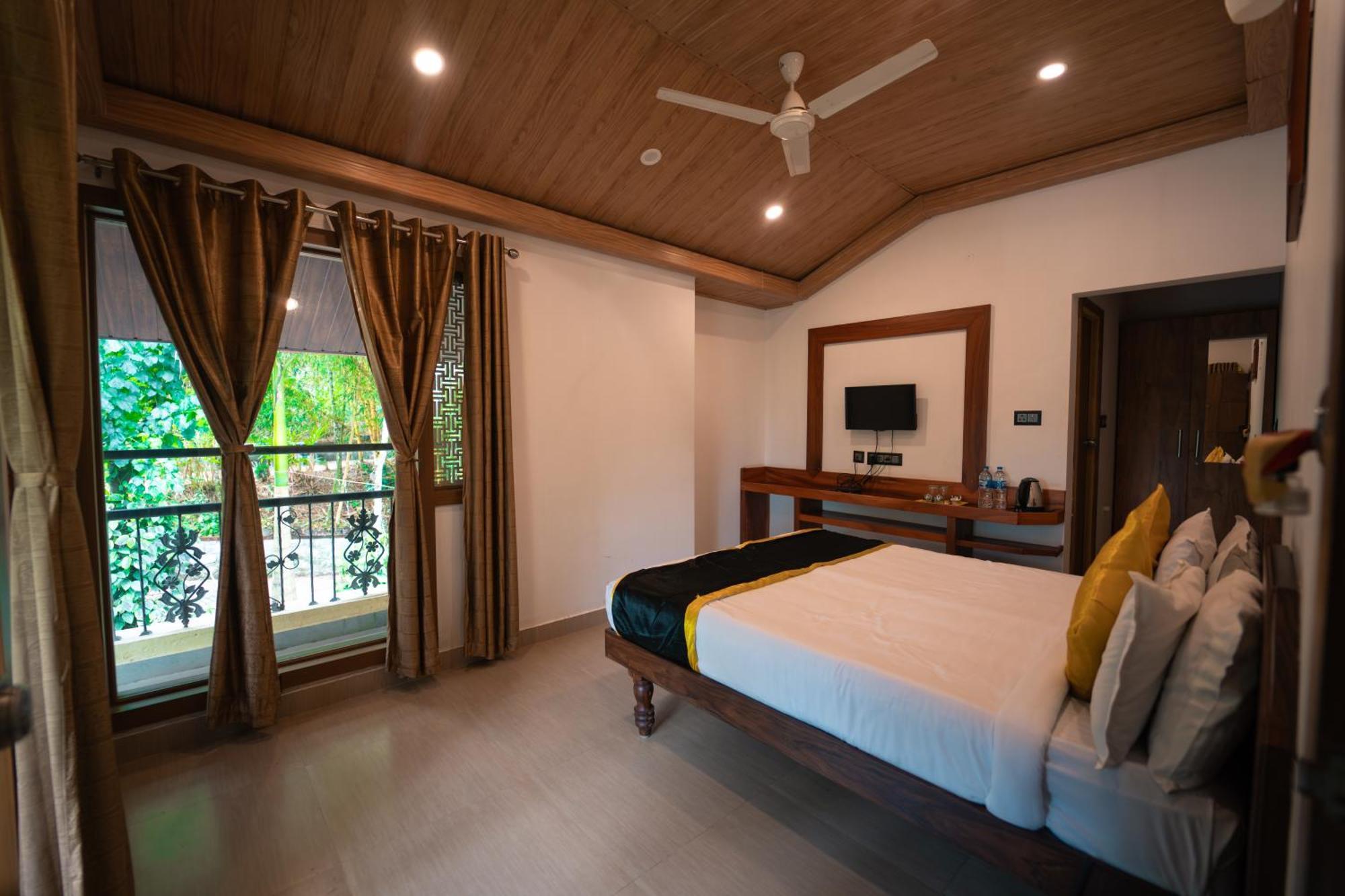 Kingmaker'S Plantation With River Stream Madikeri Exterior foto