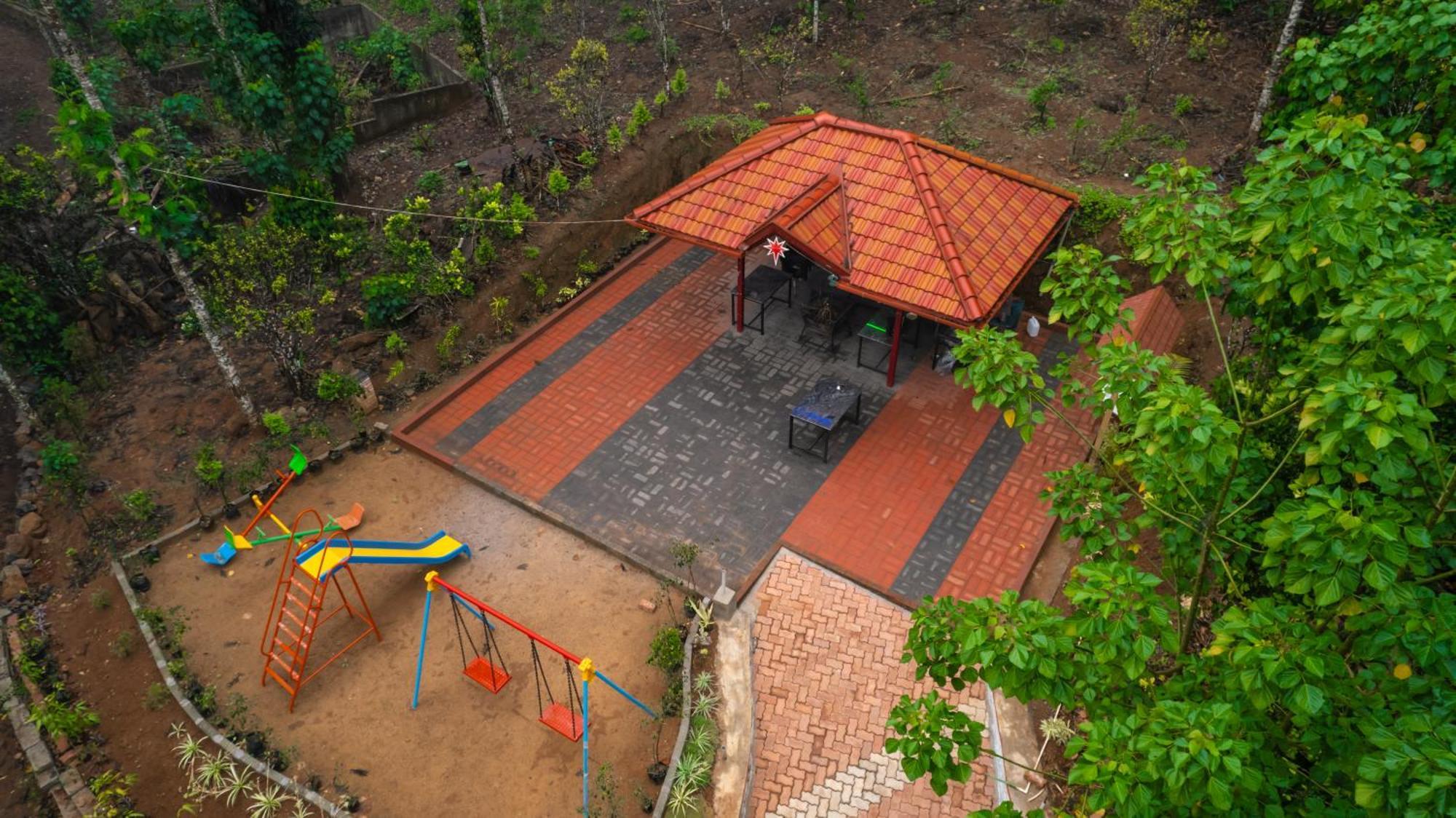 Kingmaker'S Plantation With River Stream Madikeri Exterior foto