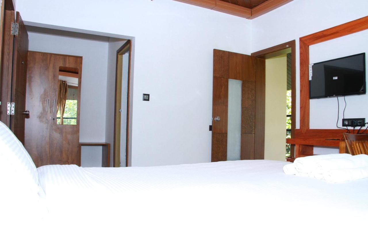 Kingmaker'S Plantation With River Stream Madikeri Exterior foto